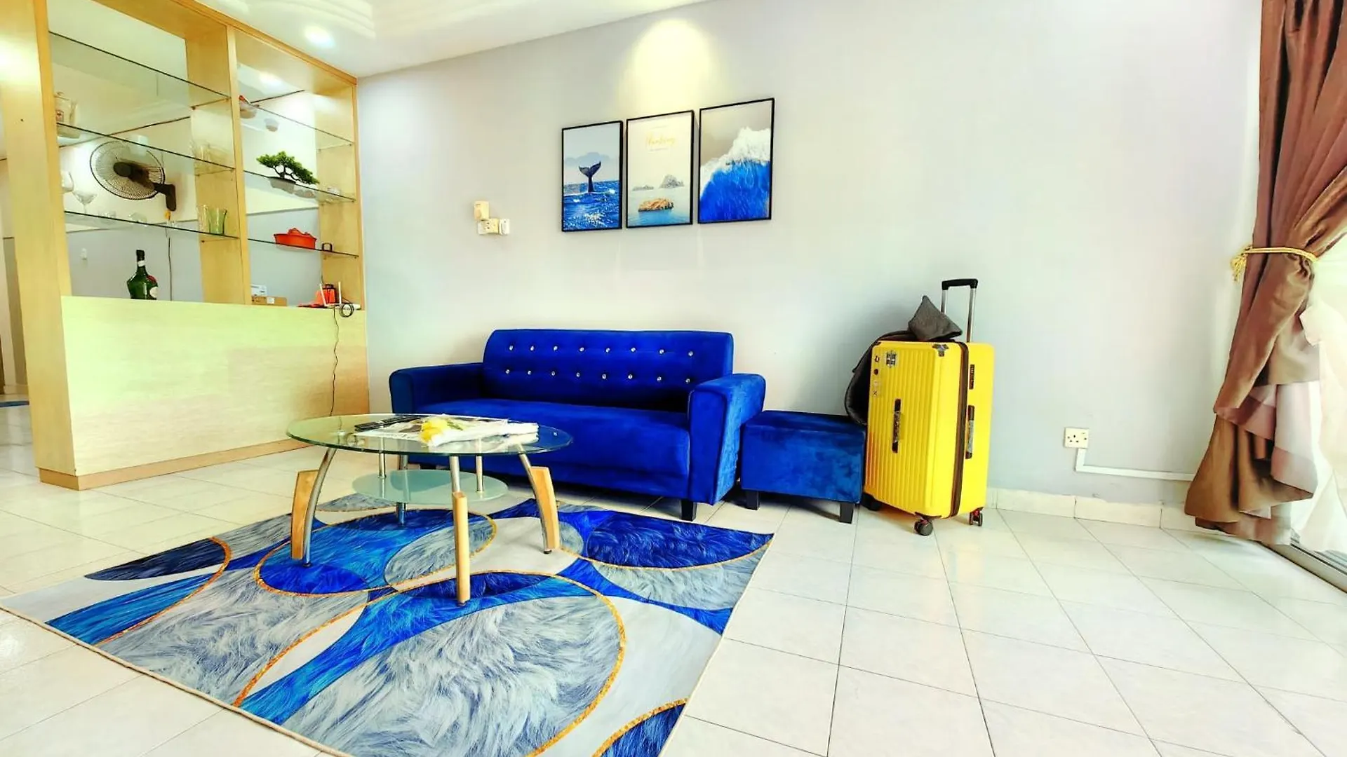 D1108 Larkin To Terminal Bus 3Mins Netflix By Stay location
